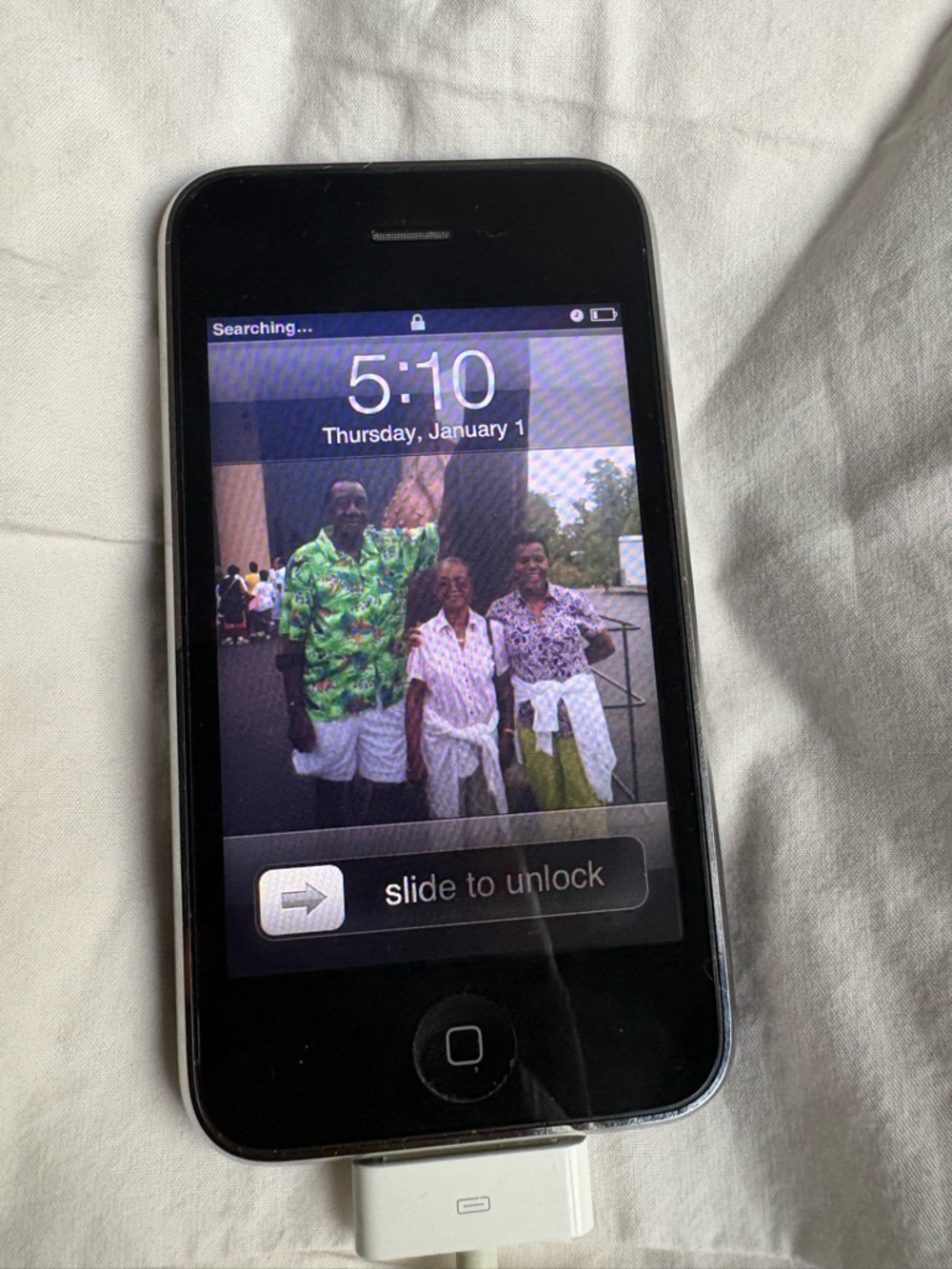 Apple iPhone 1st Generation Original & FullyWorking, No Scratches. IPhone Only,